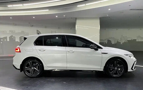 Volkswagen Golf VIII, 2022 год, 1 310 000 рублей, 7 фотография