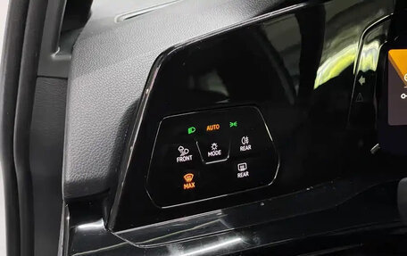 Volkswagen Golf VIII, 2022 год, 1 310 000 рублей, 18 фотография