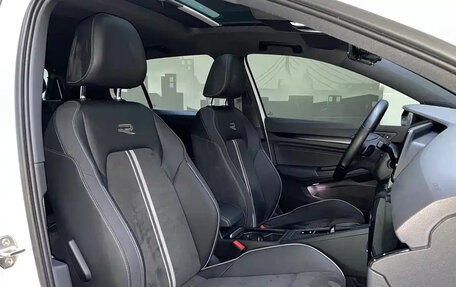 Volkswagen Golf VIII, 2022 год, 1 310 000 рублей, 26 фотография