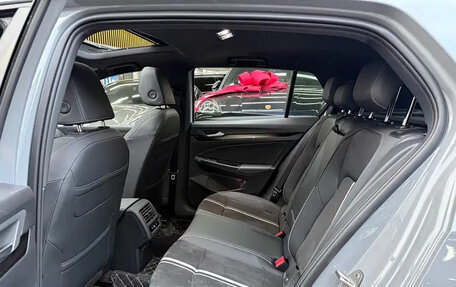 Volkswagen Golf VIII, 2022 год, 1 300 000 рублей, 10 фотография