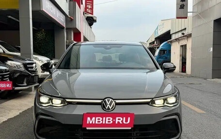 Volkswagen Golf VIII, 2022 год, 1 300 000 рублей, 2 фотография