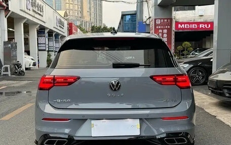 Volkswagen Golf VIII, 2022 год, 1 300 000 рублей, 24 фотография