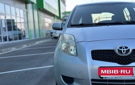 Toyota Yaris III рестайлинг, 2006 год, 640 000 рублей, 10 фотография