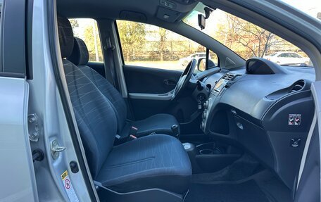 Toyota Yaris III рестайлинг, 2006 год, 640 000 рублей, 18 фотография