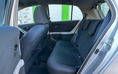 Toyota Yaris III рестайлинг, 2006 год, 640 000 рублей, 17 фотография