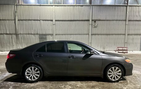Toyota Camry, 2011 год, 1 390 000 рублей, 6 фотография
