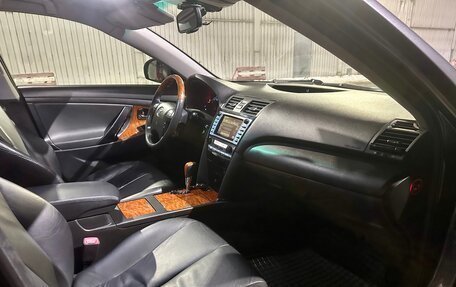 Toyota Camry, 2011 год, 1 390 000 рублей, 8 фотография