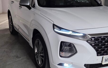 Hyundai Santa Fe IV, 2018 год, 4 400 000 рублей, 21 фотография