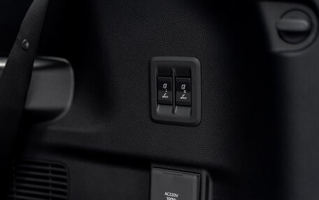 Toyota Land Cruiser Prado, 2025 год, 10 690 000 рублей, 22 фотография