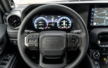 Toyota Land Cruiser Prado, 2025 год, 10 690 000 рублей, 13 фотография