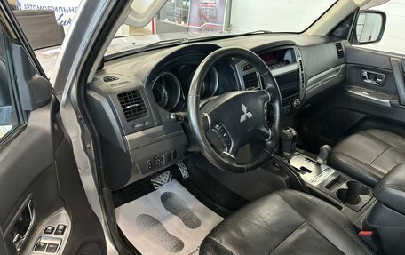 Mitsubishi Pajero IV, 2015 год, 2 699 900 рублей, 10 фотография