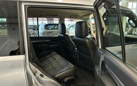 Mitsubishi Pajero IV, 2015 год, 2 699 900 рублей, 17 фотография