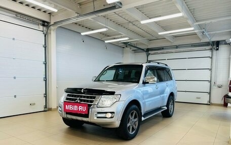 Mitsubishi Pajero IV, 2015 год, 2 699 900 рублей, 2 фотография