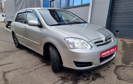 Toyota Corolla, 2004 год, 450 000 рублей, 3 фотография