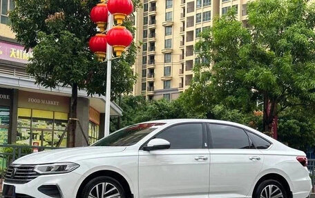 Volkswagen Lavida, 2022 год, 1 280 000 рублей, 1 фотография