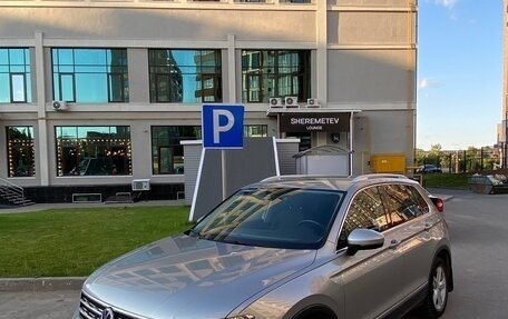 Volkswagen Tiguan II, 2017 год, 2 220 000 рублей, 3 фотография