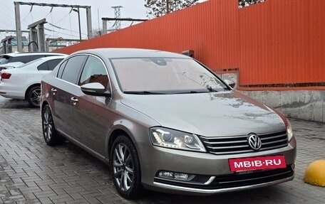 Volkswagen Passat B7, 2013 год, 1 050 000 рублей, 5 фотография