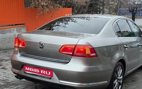 Volkswagen Passat B7, 2013 год, 1 050 000 рублей, 13 фотография