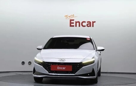 Hyundai Avante, 2021 год, 2 100 000 рублей, 2 фотография