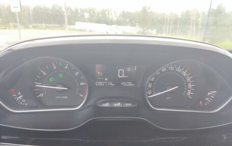 Peugeot 2008 II, 2018 год, 1 100 000 рублей, 12 фотография