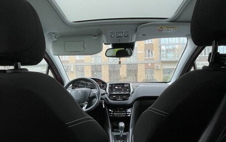 Peugeot 2008 II, 2018 год, 1 100 000 рублей, 13 фотография