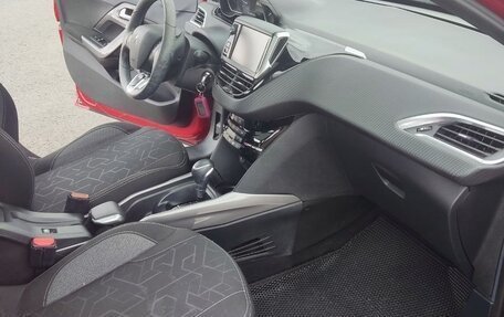 Peugeot 2008 II, 2018 год, 1 100 000 рублей, 17 фотография