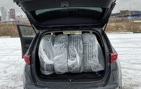 KIA Sportage IV рестайлинг, 2018 год, 2 700 000 рублей, 8 фотография