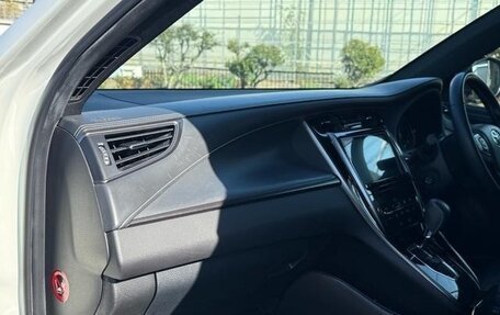 Toyota Harrier, 2019 год, 1 943 000 рублей, 12 фотография