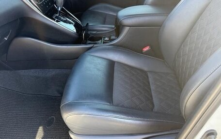 Toyota Harrier, 2019 год, 1 943 000 рублей, 13 фотография