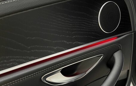 Mercedes-Benz E-Класс, 2020 год, 4 550 000 рублей, 33 фотография