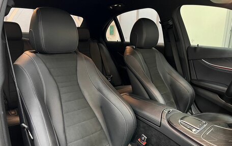 Mercedes-Benz E-Класс, 2020 год, 4 550 000 рублей, 38 фотография