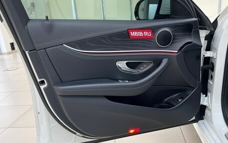 Mercedes-Benz E-Класс, 2020 год, 4 550 000 рублей, 23 фотография