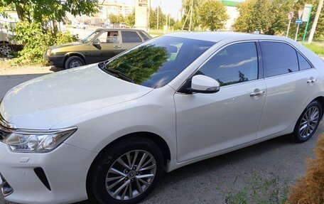 Toyota Camry, 2016 год, 2 350 000 рублей, 2 фотография