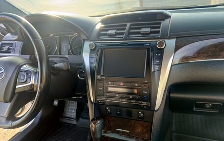 Toyota Camry, 2016 год, 2 350 000 рублей, 8 фотография