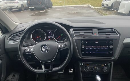 Volkswagen Tiguan II, 2019 год, 2 498 000 рублей, 6 фотография