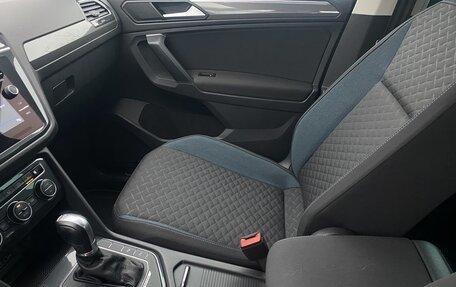 Volkswagen Tiguan II, 2019 год, 2 498 000 рублей, 12 фотография