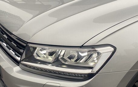 Volkswagen Tiguan II, 2019 год, 2 498 000 рублей, 15 фотография