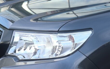 Toyota Land Cruiser Prado 150 рестайлинг 2, 2022 год, 9 900 000 рублей, 15 фотография