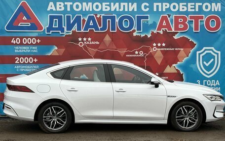 BYD Qin, 2022 год, 2 750 000 рублей, 2 фотография