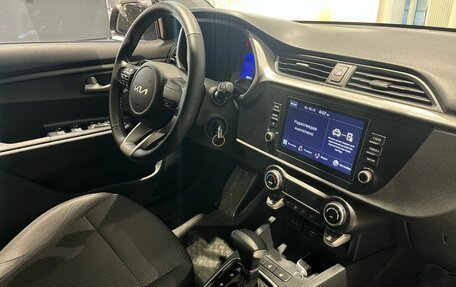 KIA Rio IV, 2021 год, 1 749 000 рублей, 13 фотография