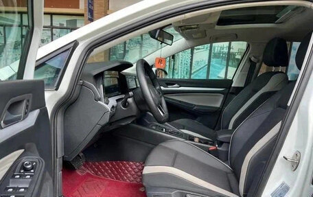 Volkswagen Golf VIII, 2021 год, 1 550 000 рублей, 10 фотография