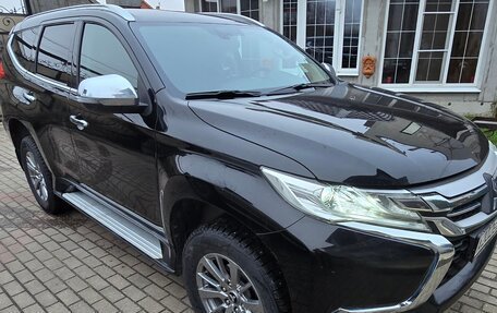 Mitsubishi Pajero Sport III рестайлинг, 2018 год, 2 280 000 рублей, 2 фотография