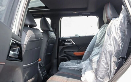 Mitsubishi Outlander, 2025 год, 5 600 000 рублей, 9 фотография