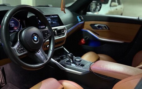 BMW 3 серия, 2019 год, 3 650 000 рублей, 12 фотография