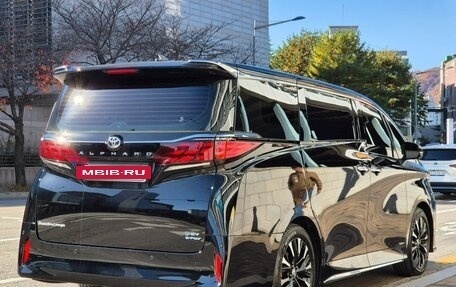Toyota Alphard, 2025 год, 13 600 000 рублей, 3 фотография