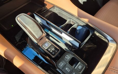 Toyota Alphard, 2025 год, 13 600 000 рублей, 18 фотография