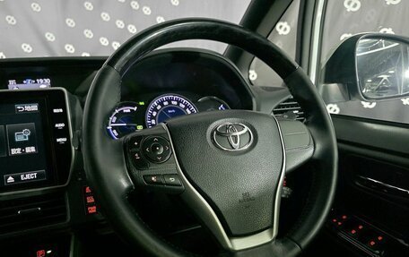 Toyota Esquire I, 2017 год, 2 170 000 рублей, 20 фотография