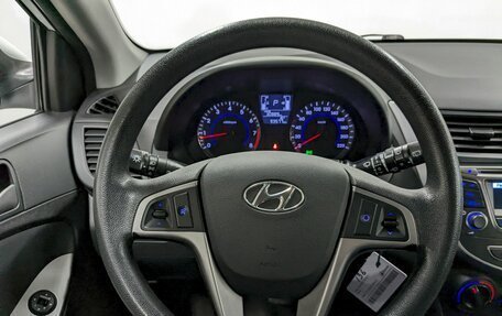 Hyundai Solaris II рестайлинг, 2016 год, 990 000 рублей, 24 фотография