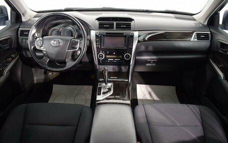 Toyota Camry, 2014 год, 1 815 000 рублей, 11 фотография