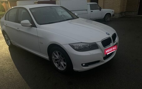 BMW 3 серия, 2011 год, 1 200 000 рублей, 2 фотография